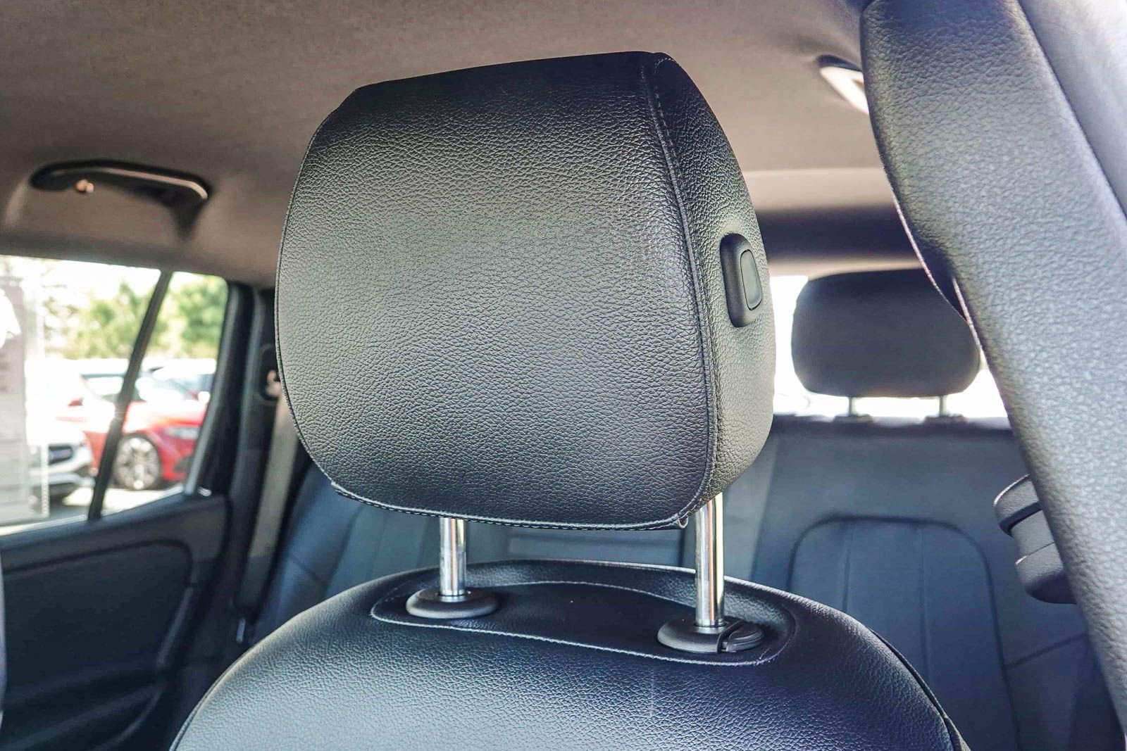 Used 2024 Mercedes-Benz EQB 300 4MATIC image 25