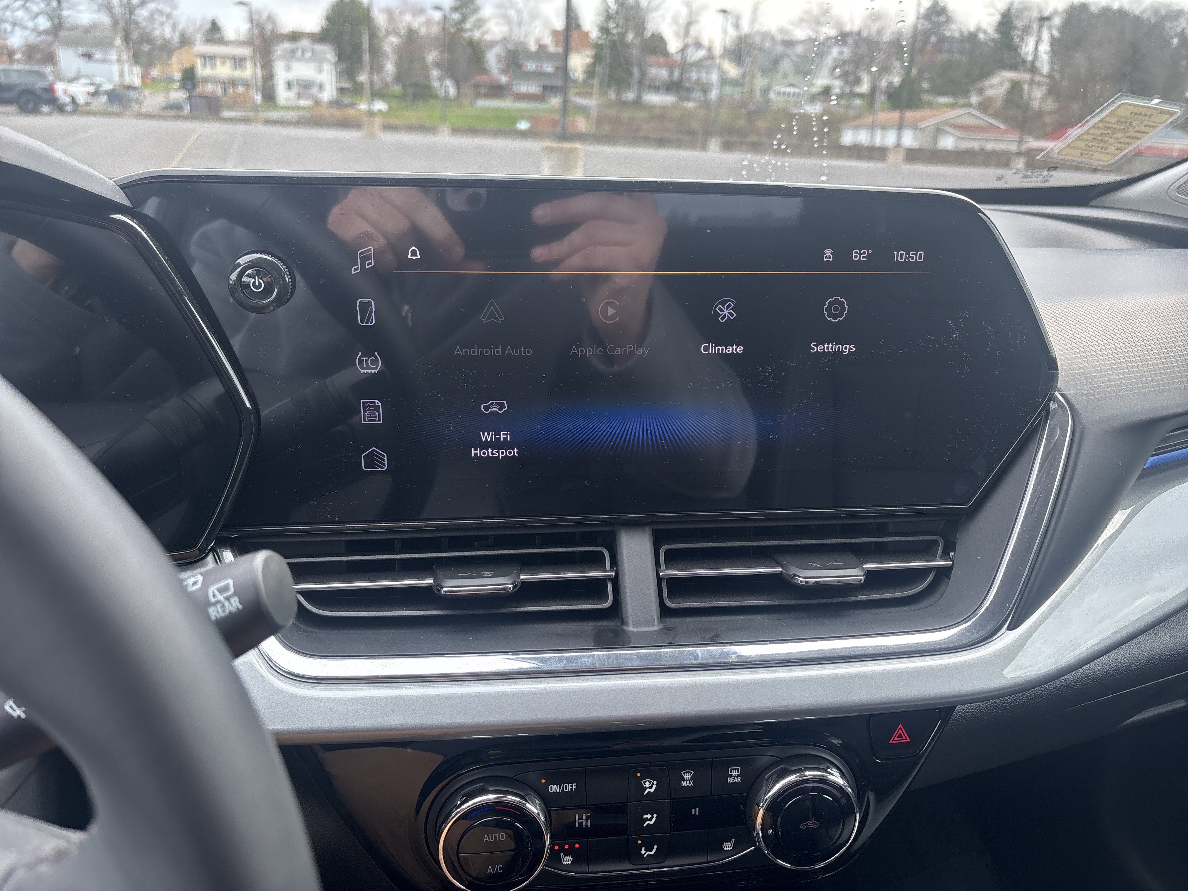 Used 2025 Chevrolet Trax LT w/ Driver Confidence Package image 25