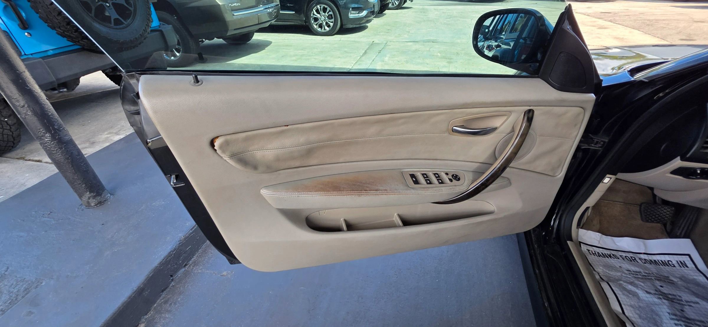 Used 2011 BMW 128i Convertible image 21