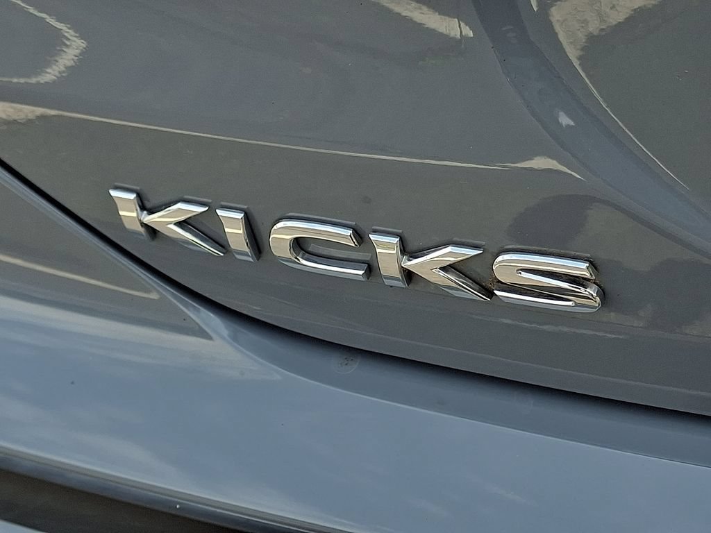 Used 2021 Nissan Kicks SV FWD image 30