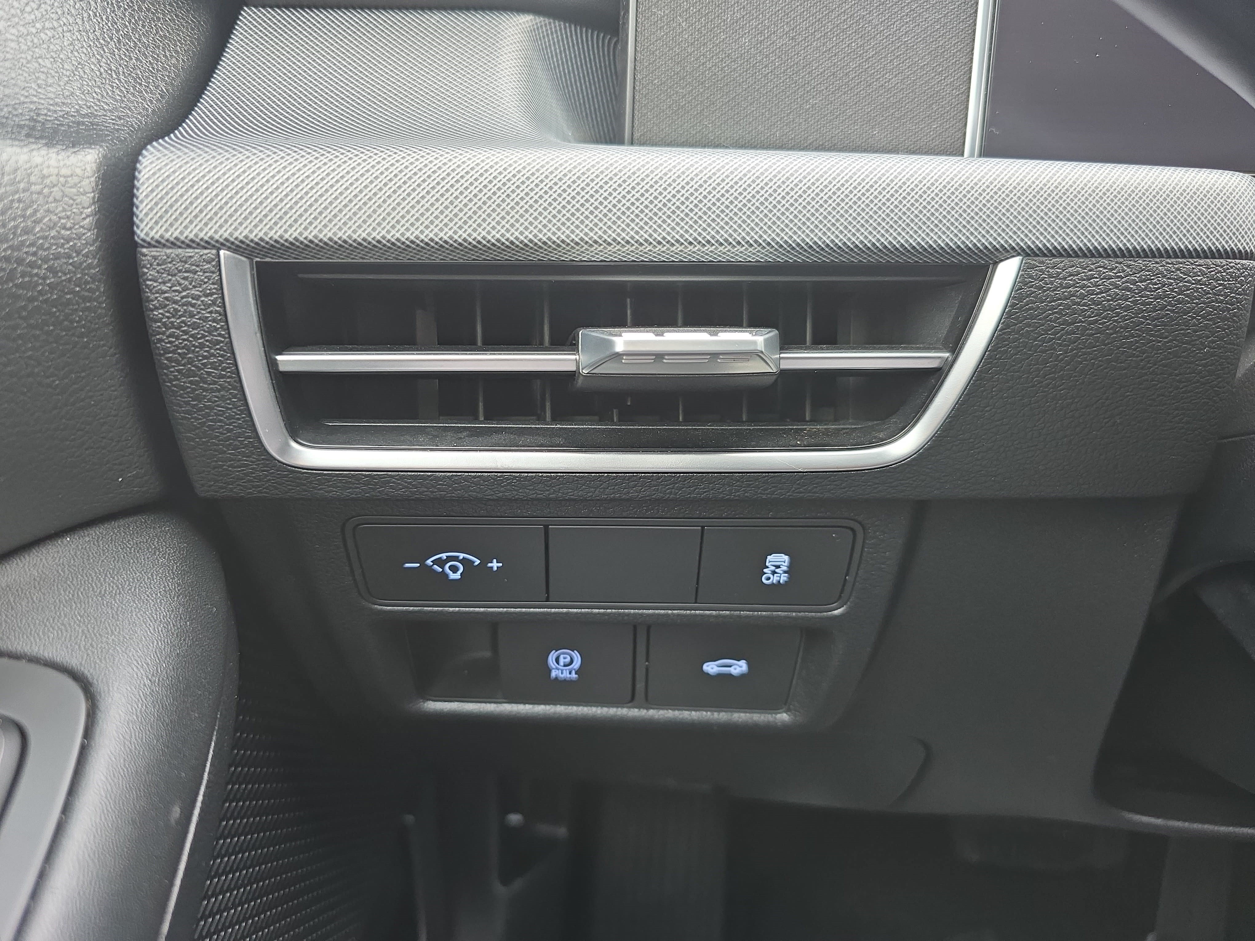 Used 2024 Hyundai Sonata SEL FWD image 24