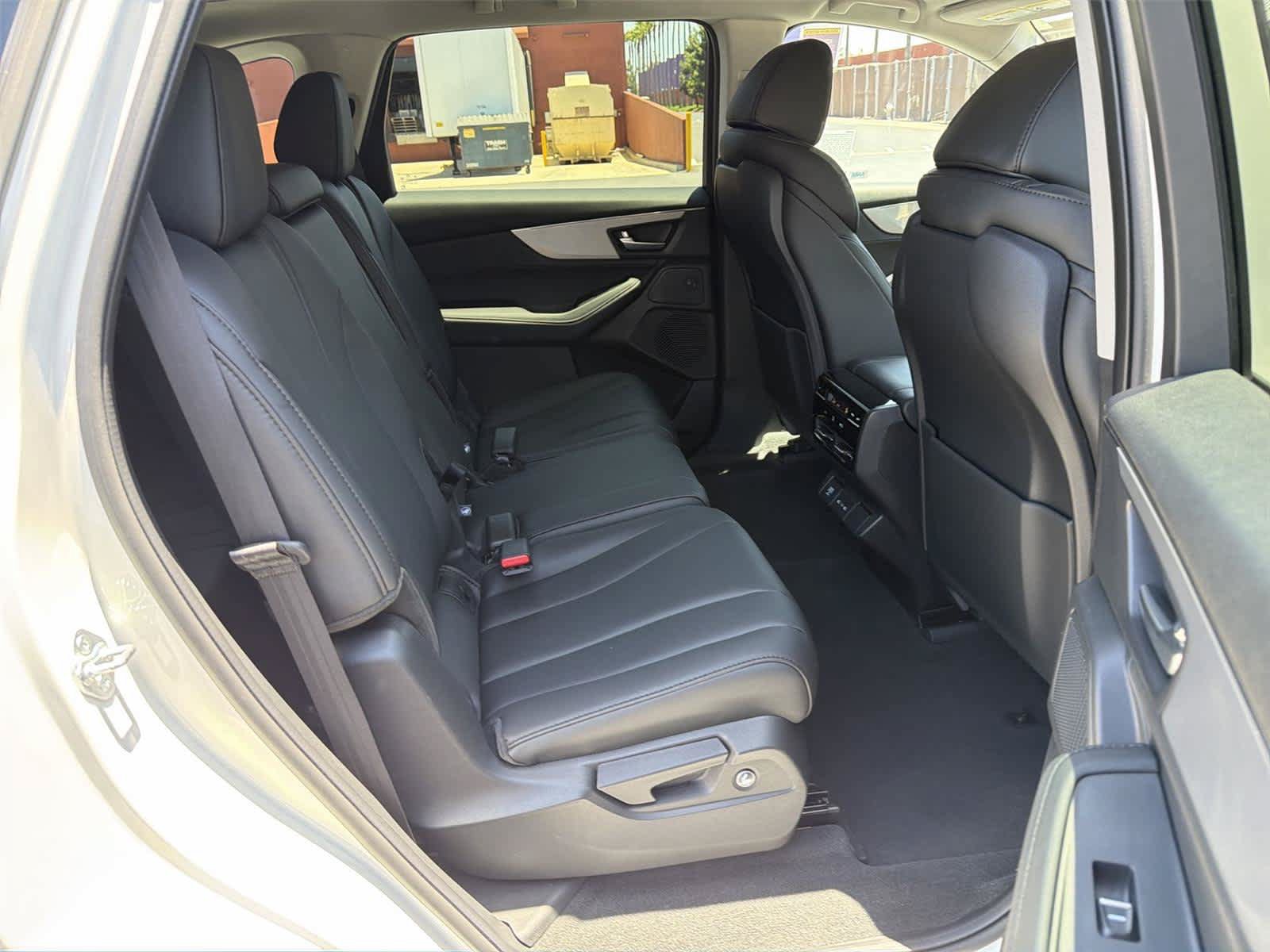 Certified 2025 Acura MDX SH-AWD image 14