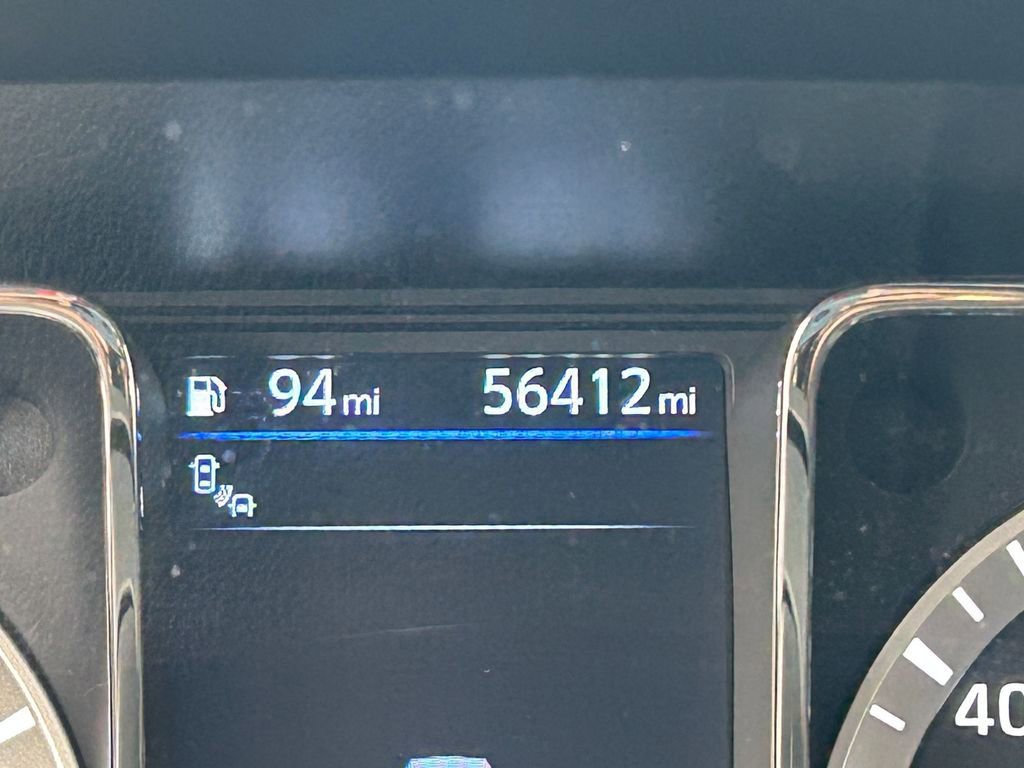 Used 2019 Nissan Titan SV w/ SV Convenience Package image 18