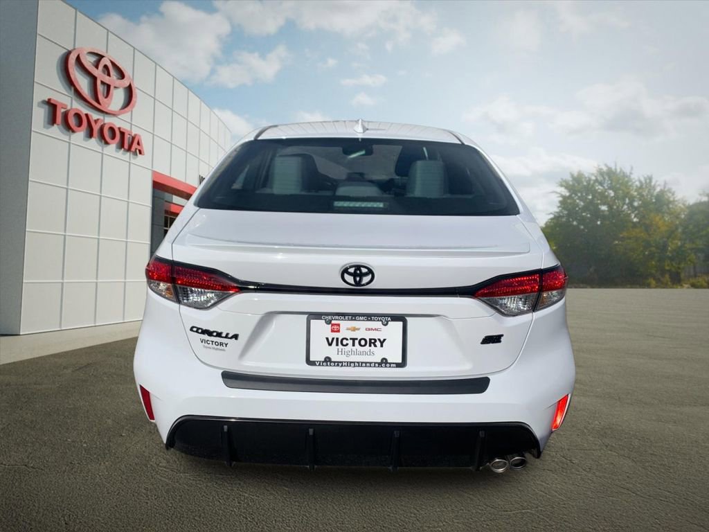New 2026 Toyota Corolla SE image 4
