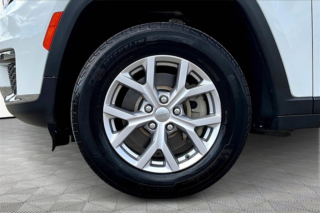 Used 2022 Jeep Grand Cherokee L Limited image 9