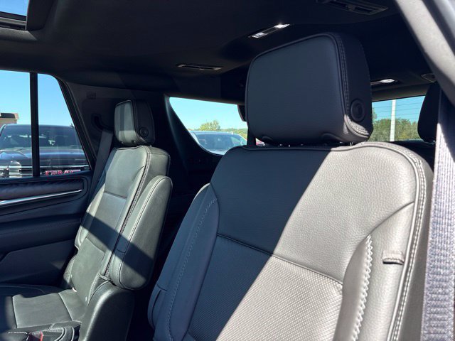 Used 2021 GMC Yukon Denali w/ Denali Premium Package AWD/4WD image 32
