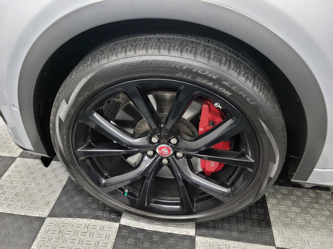 Used 2021 Jaguar F-PACE SVR AWD/4WD image 24