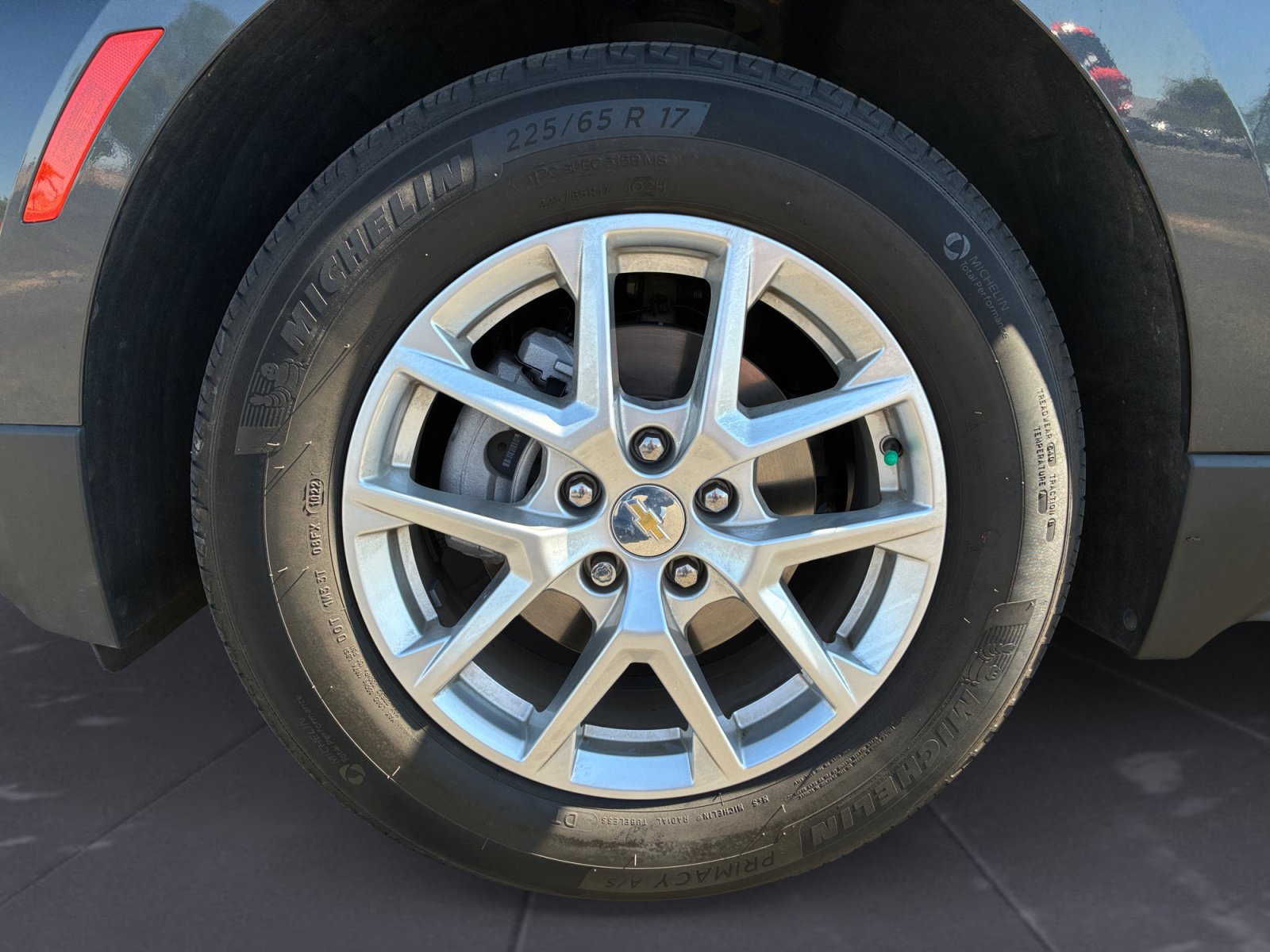 Used 2022 Chevrolet Equinox LS FWD image 12