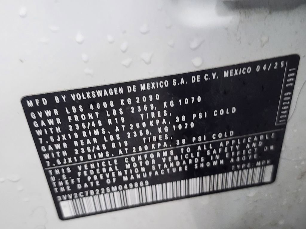 Used 2025 Volkswagen Taos SE image 48