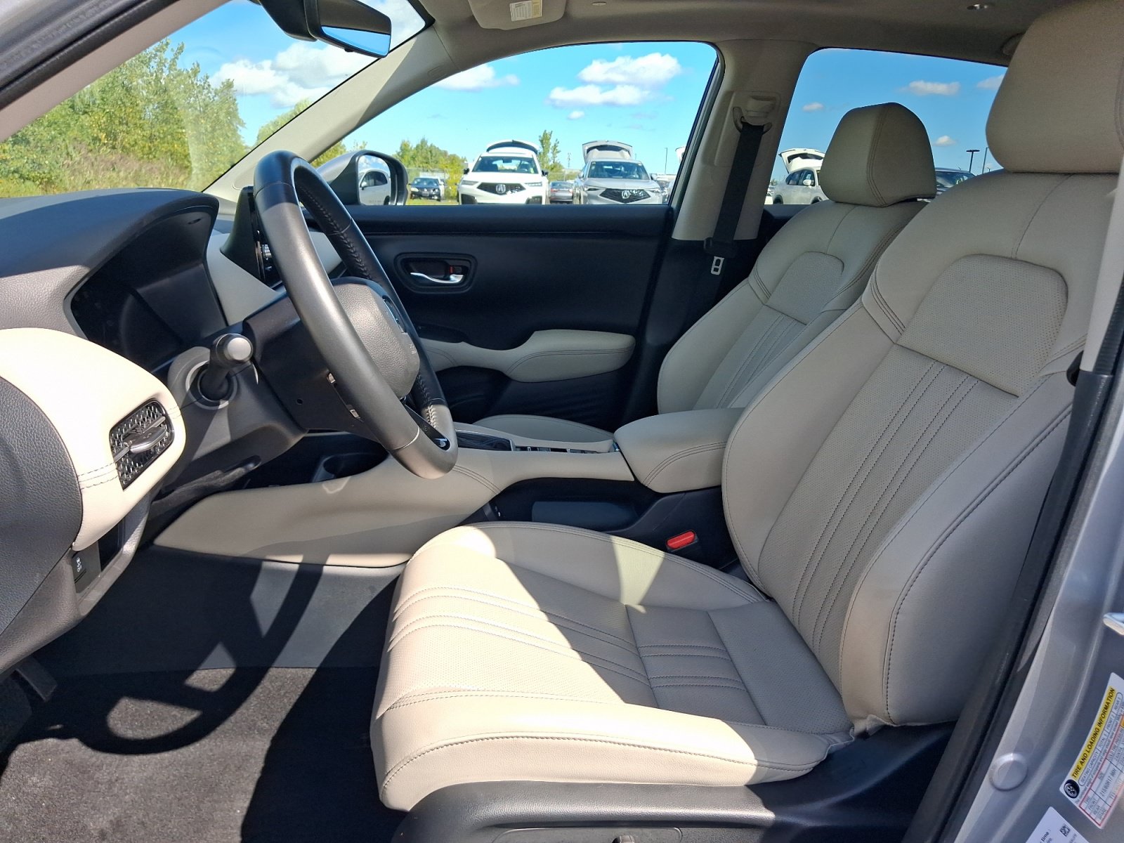 Used 2024 Honda HR-V EX-L image 5