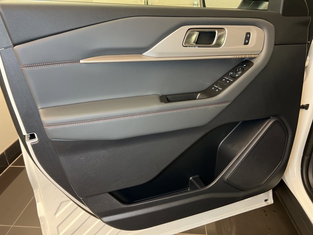 New 2025 Ford Explorer Active w/ Active Comfort Package image 26