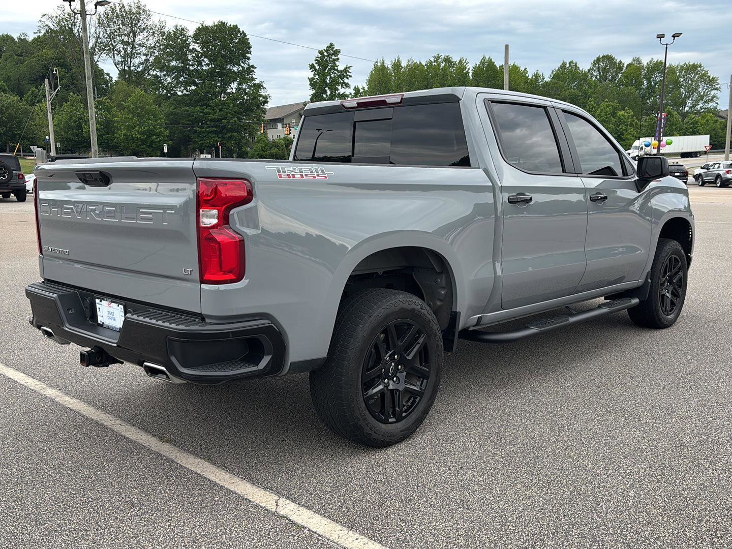 Used 2024 Chevrolet Silverado 1500 LT Trail Boss w/ Convenience Package II AWD/4WD image 3