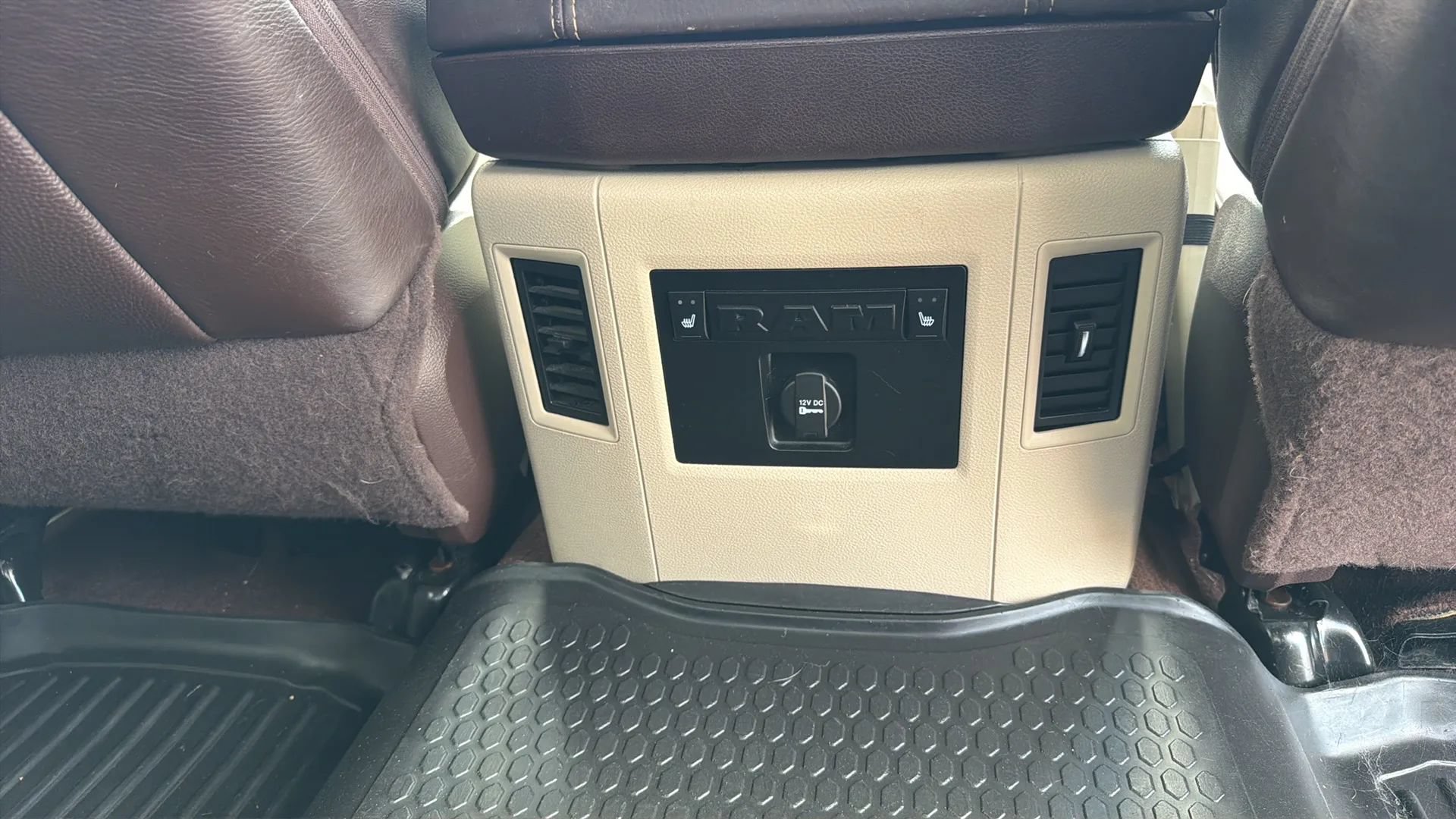 Used 2015 RAM 3500 Laramie Longhorn w/ Convenience Group AWD/4WD image 64