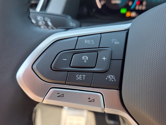New 2026 Volkswagen Atlas Cross Sport SEL Premium R-Line AWD/4WD image 27