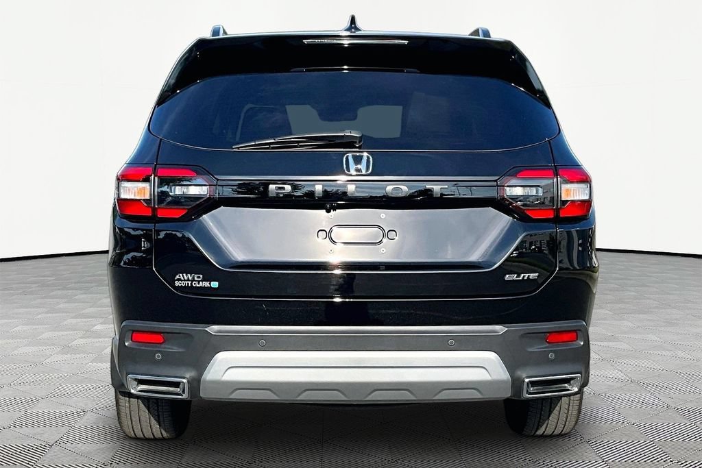 Used 2025 Honda Pilot Elite image 7
