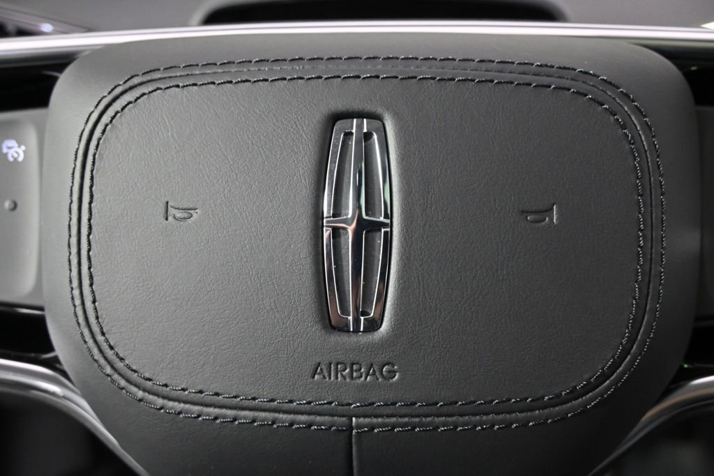 New 2026 Lincoln Nautilus Reserve w/ Jet Appearance Package image 32