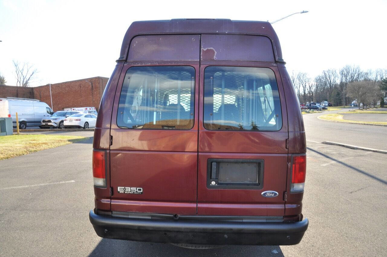Used 2005 Ford E-350 and Econoline 350 XL image 15