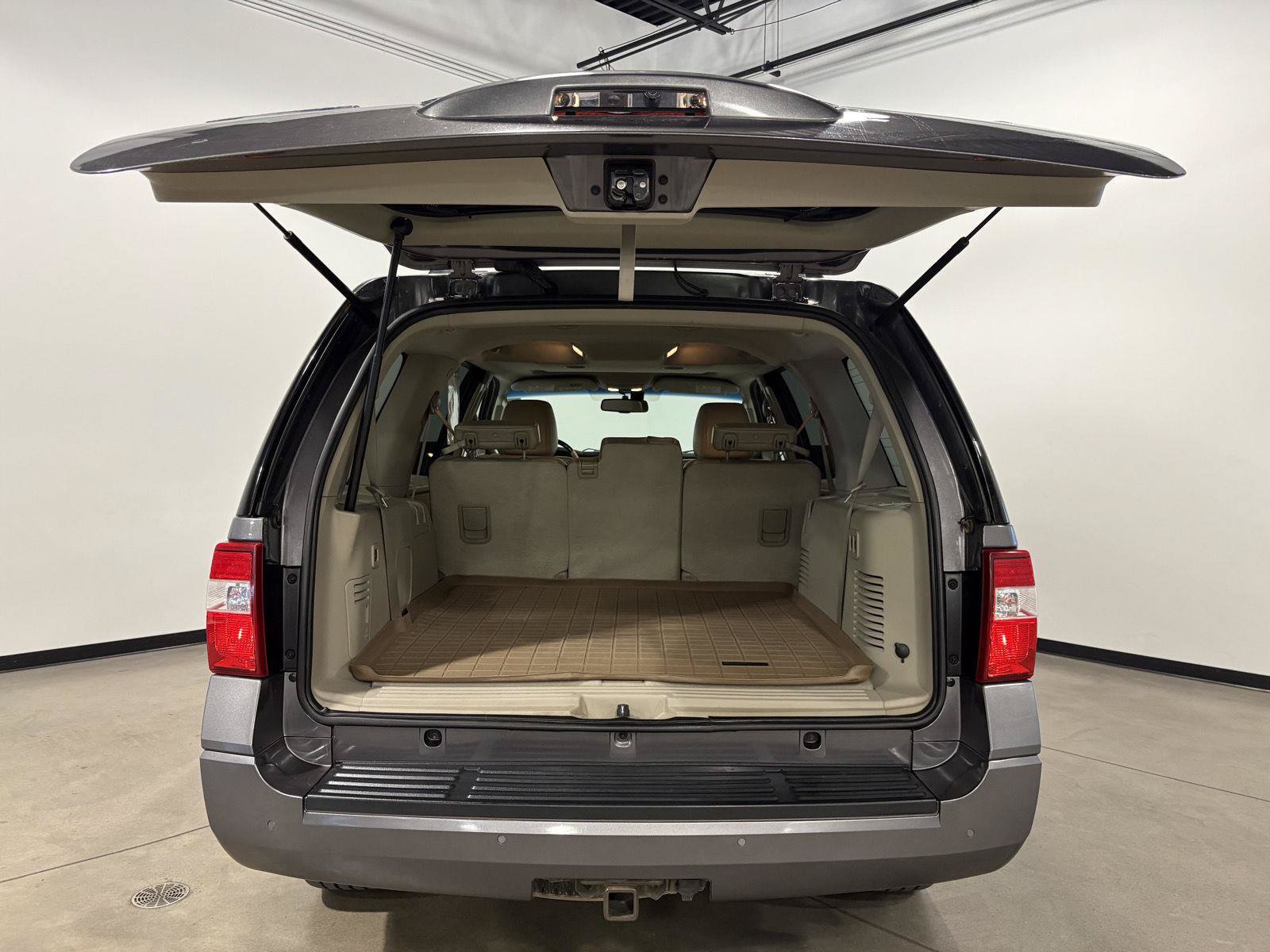Used 2012 Ford Expedition Limited AWD/4WD image 34