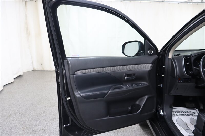 Used 2020 Mitsubishi Outlander GT AWD/4WD image 13
