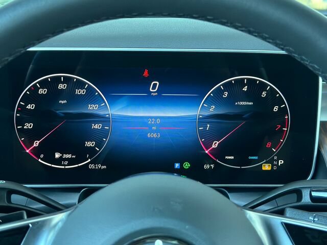 Certified 2025 Mercedes-Benz GLC 300 4MATIC image 31