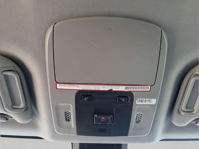 Used 2021 Toyota Camry SE FWD image 20