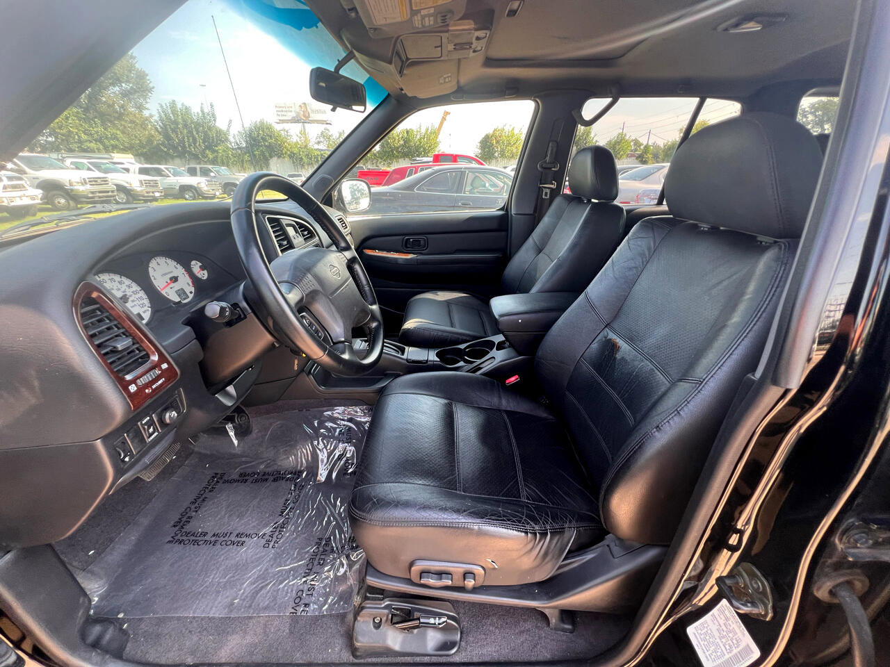 Used 2001 Nissan Pathfinder LE image 52