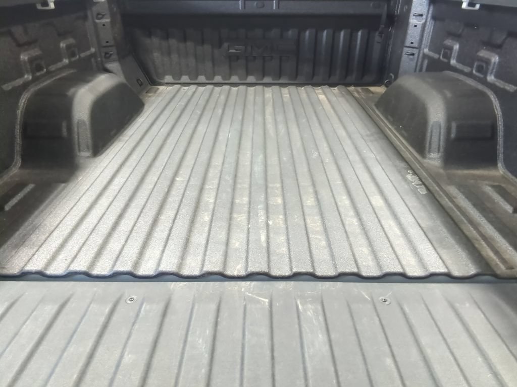 Used 2025 GMC Sierra 1500 AT4 w/ AT4 Premium Package AWD/4WD image 31