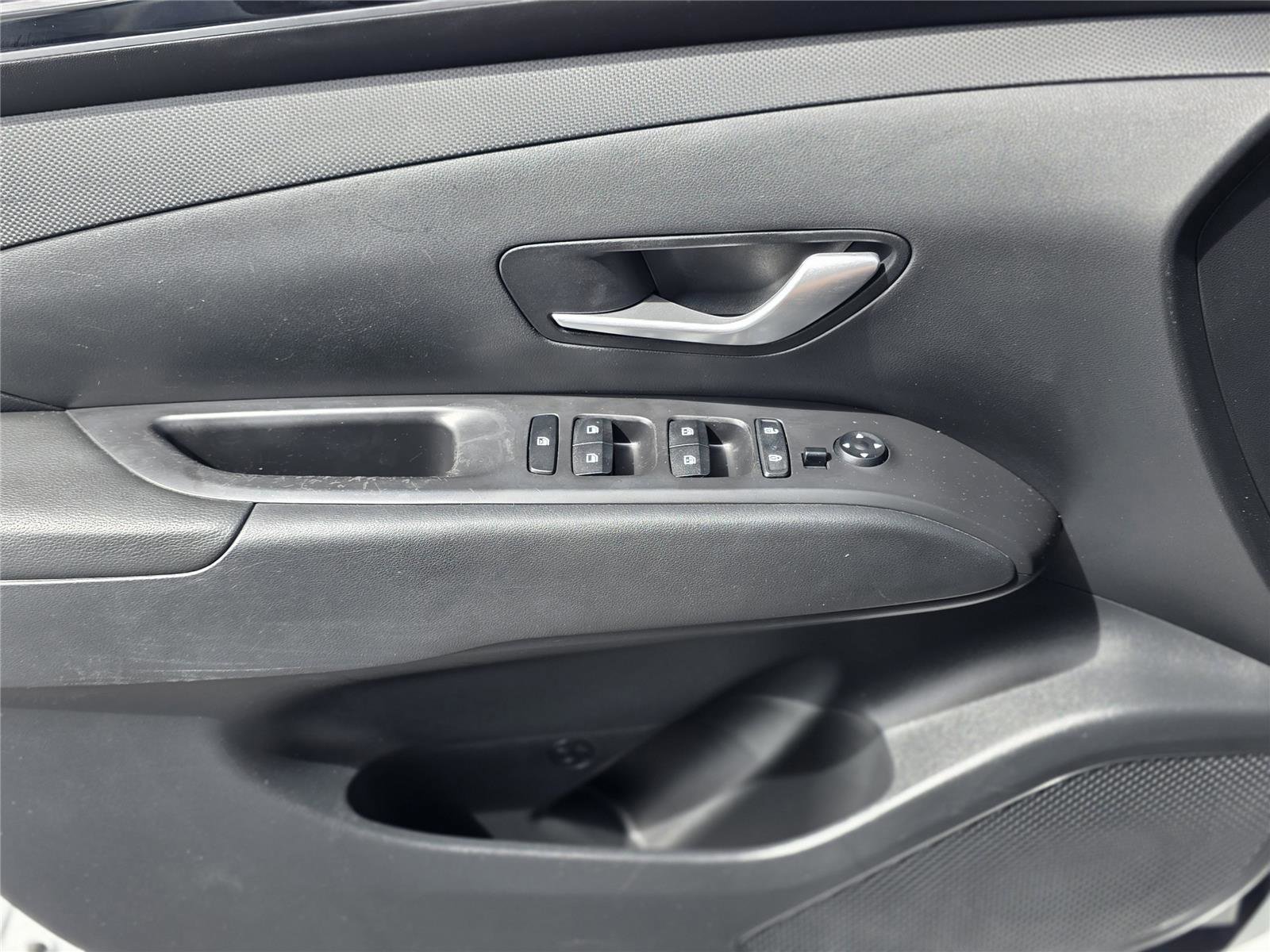 Used 2022 Hyundai Tucson SEL FWD image 28