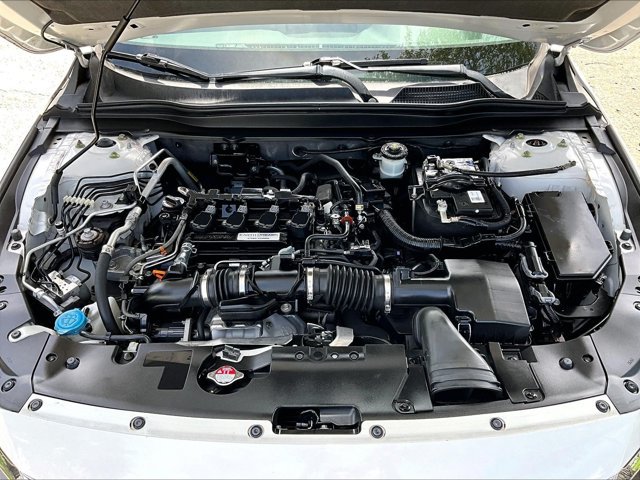 Used 2018 Honda Accord EX image 11