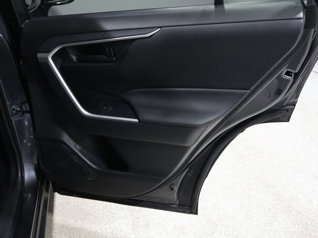 Used 2025 Toyota RAV4 LE image 21