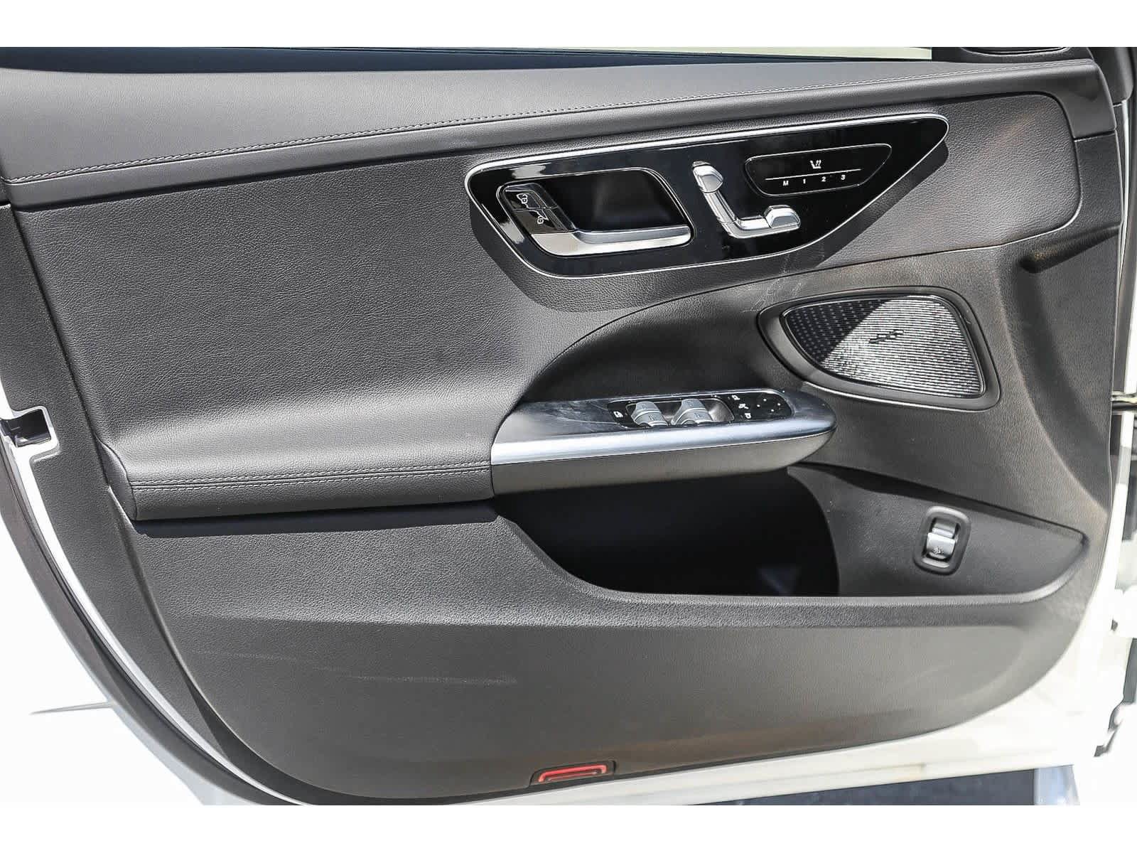 New 2026 Mercedes-Benz C 300 4MATIC Sedan image 19