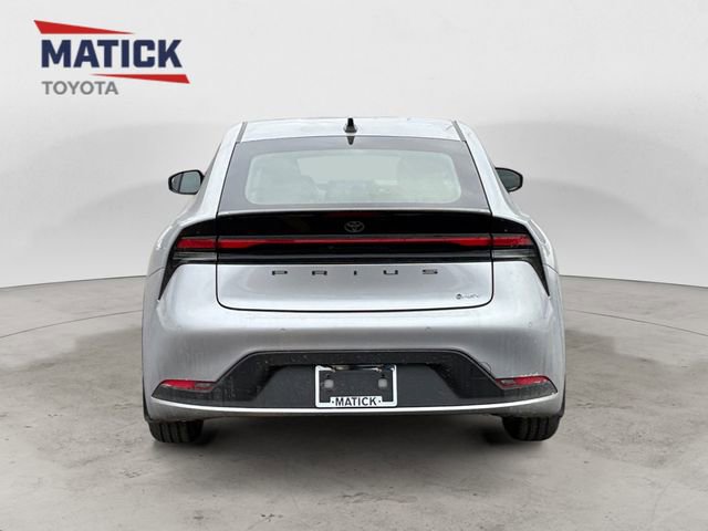New 2026 Toyota Prius LE image 6