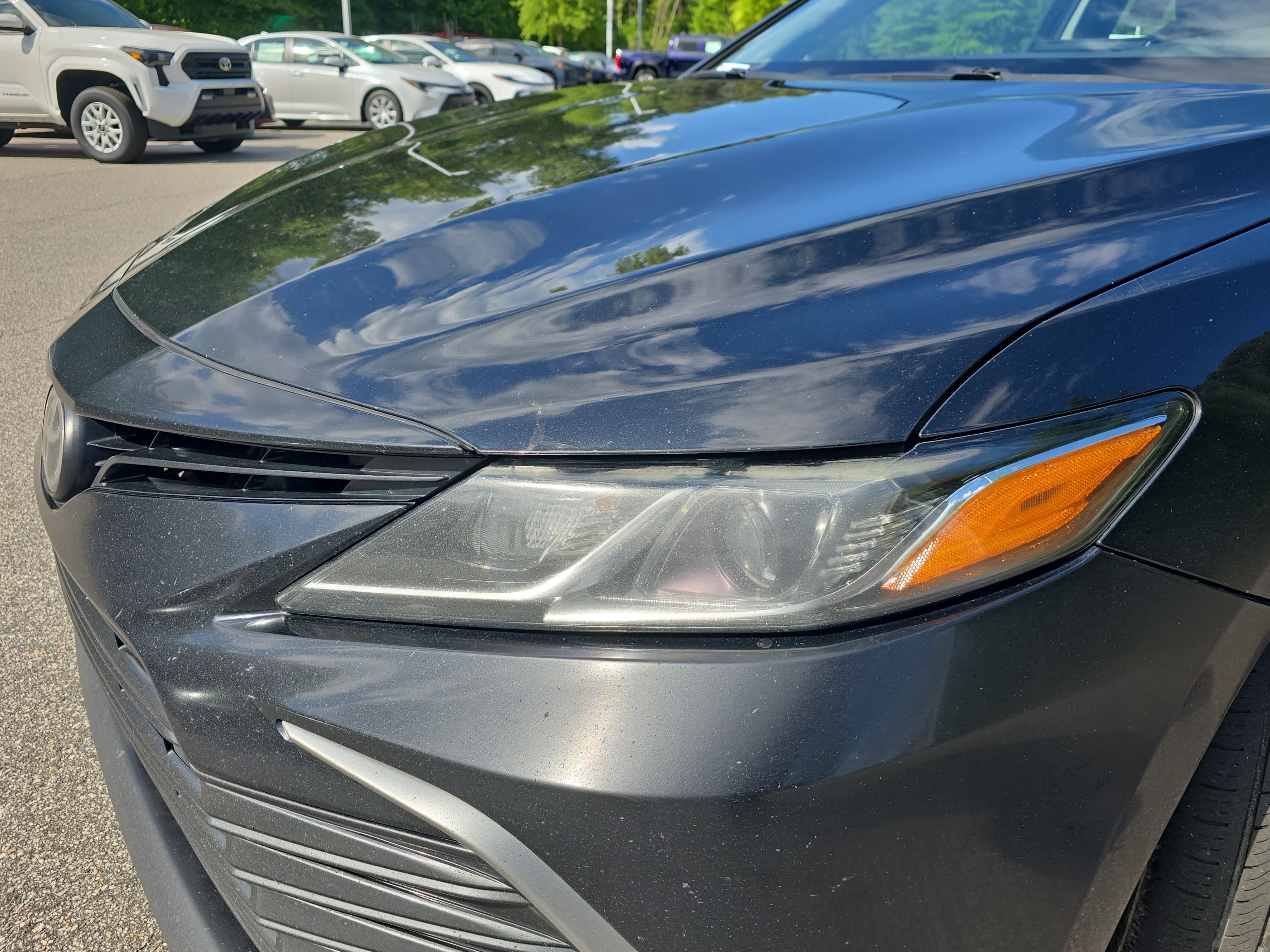 Used 2021 Toyota Camry LE FWD image 30