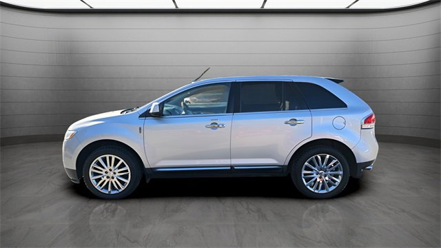 Used 2011 Lincoln MKX AWD w/ 102A Rapid Spec Order Code image 7