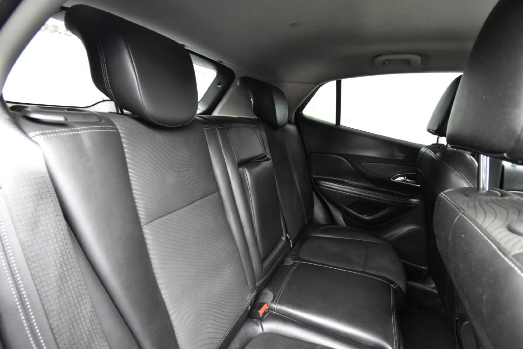 Used 2014 Buick Encore FWD image 18