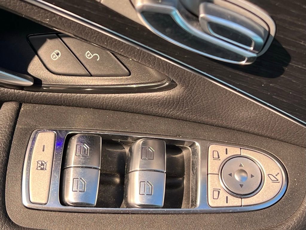 Certified 2022 Mercedes-Benz GLC 300 4MATIC image 39