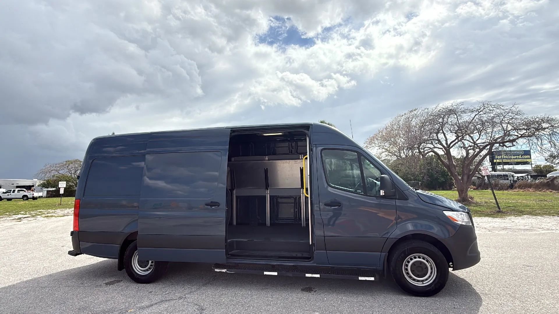 Used 2019 Mercedes-Benz Sprinter 170 image 11