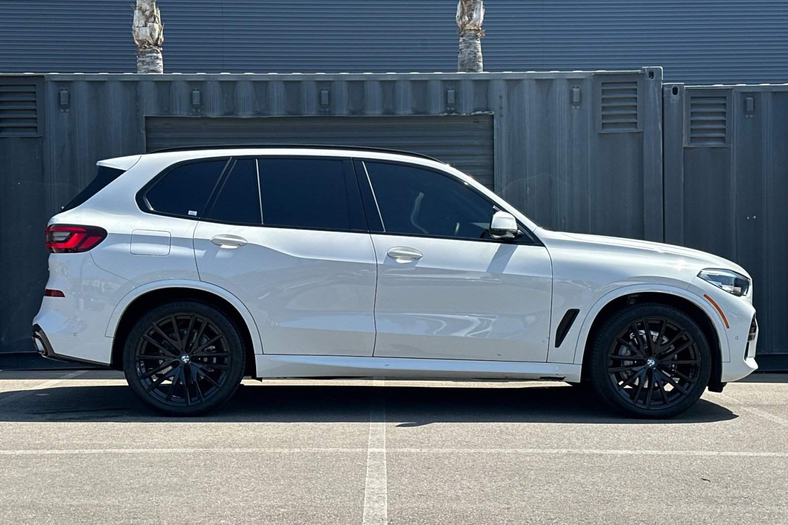 Used 2023 BMW X5 sDrive40i w/ M Sport Package RWD image 9