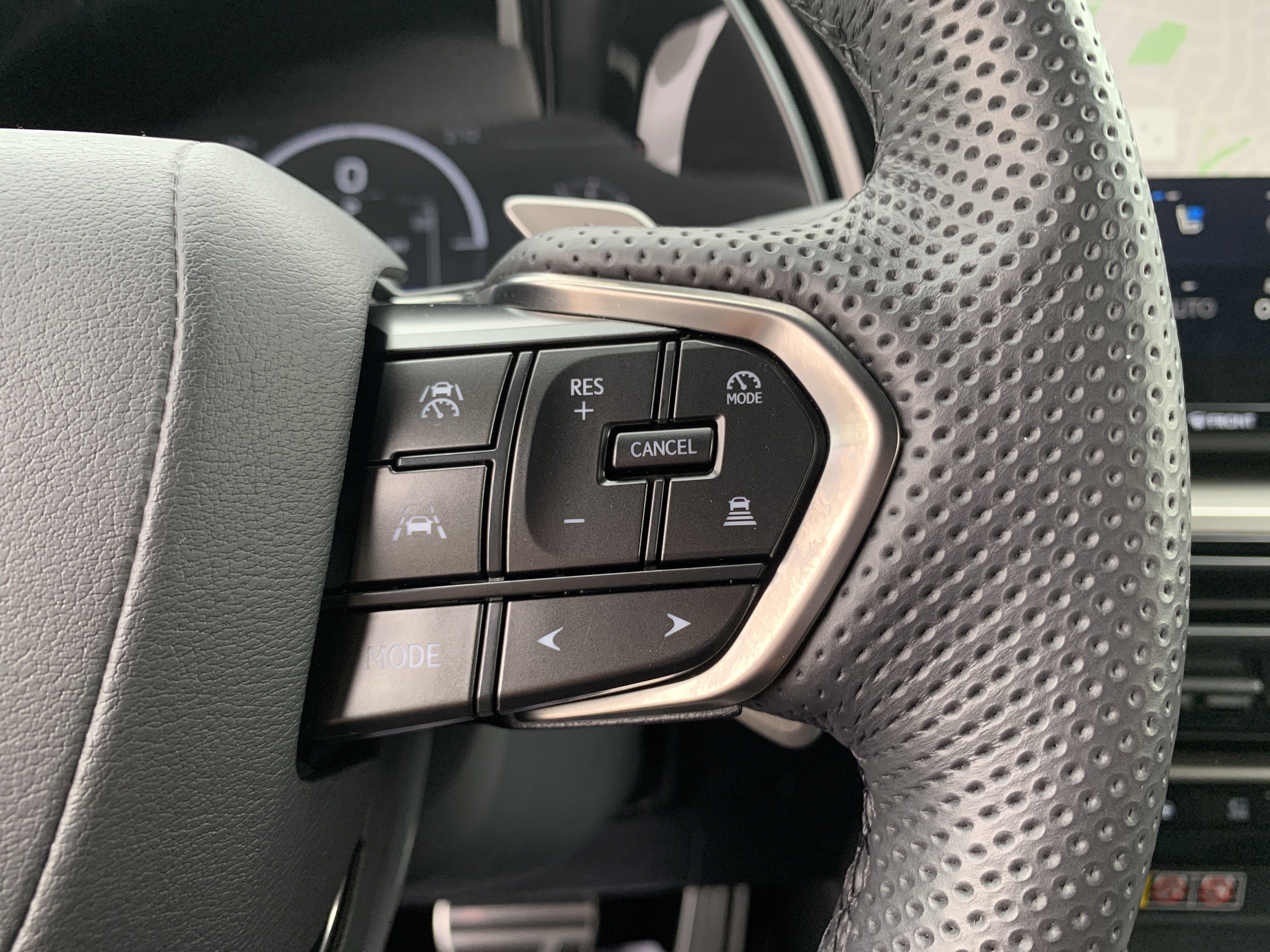 Used 2024 Lexus TX 500h AWD w/ Technology Package image 20