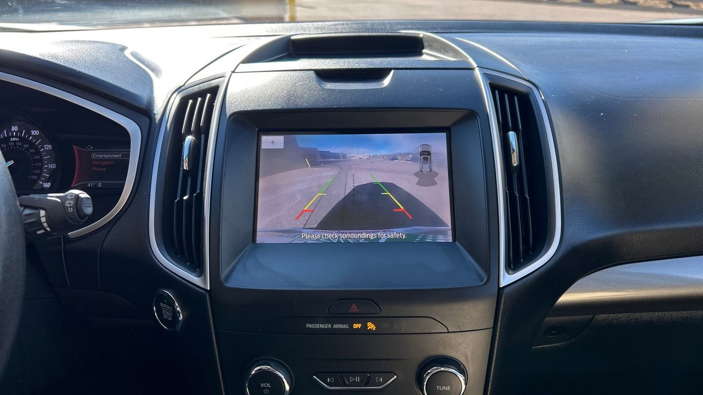 Used 2020 Ford Edge SEL image 28