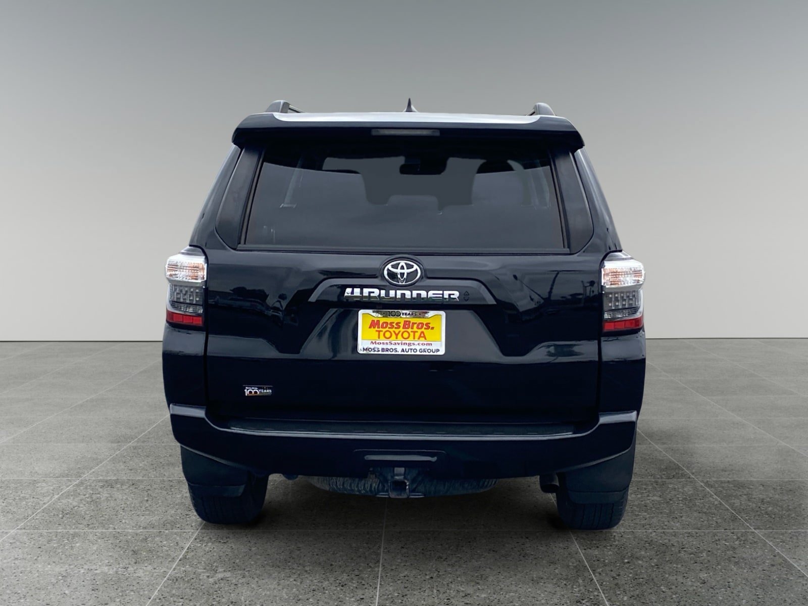 Used 2024 Toyota 4Runner SR5 RWD image 4