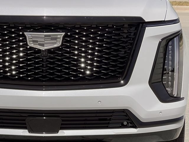 New 2026 Cadillac Escalade Platinum Sport w/ LPO, ONYX Package AWD/4WD image 8