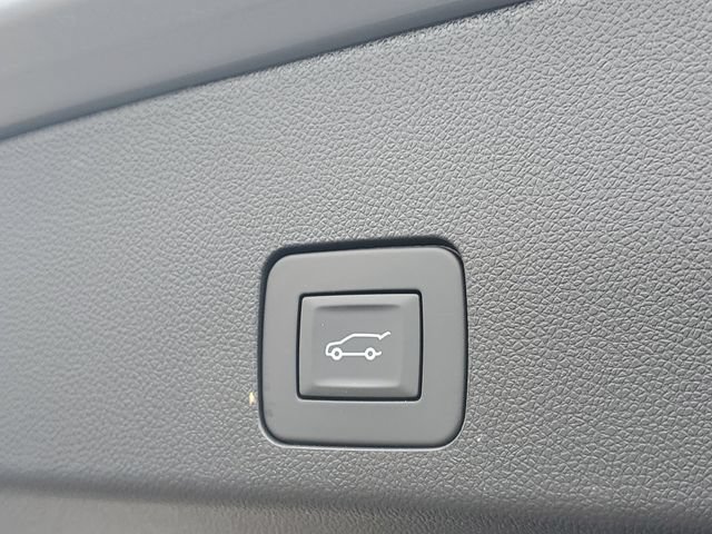 Certified 2026 Buick Encore GX Sport Touring w/ Advanced Technology Package FWD image 8