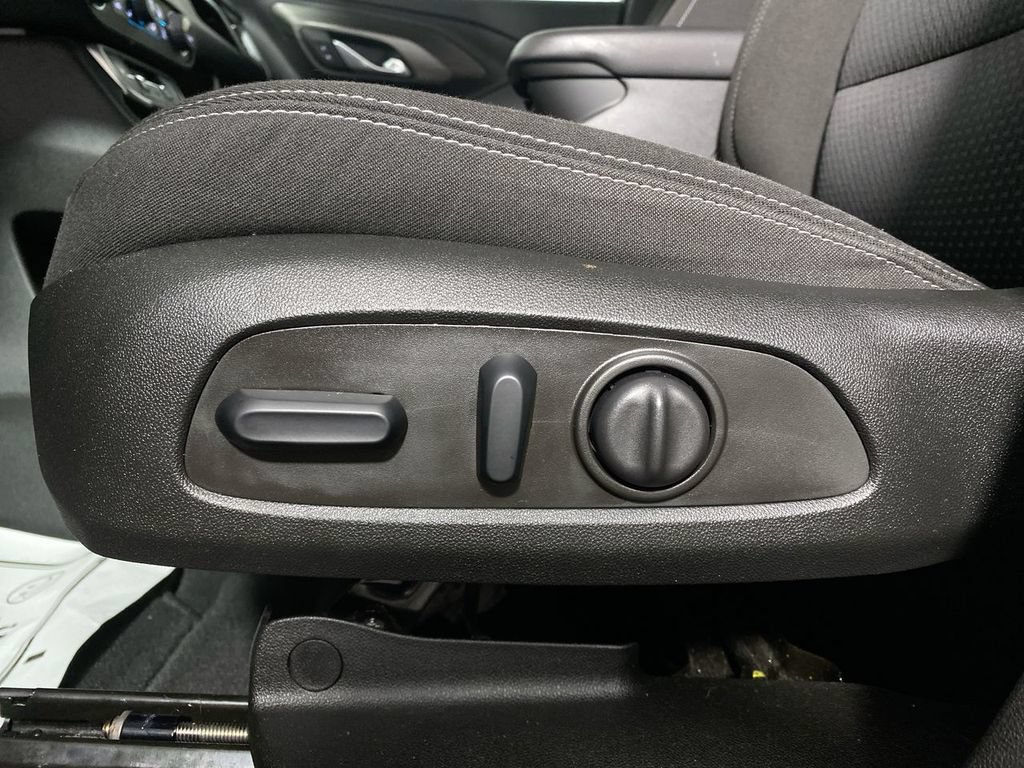 Certified 2024 GMC Terrain SLE w/ Driver Convenience Package AWD/4WD image 12