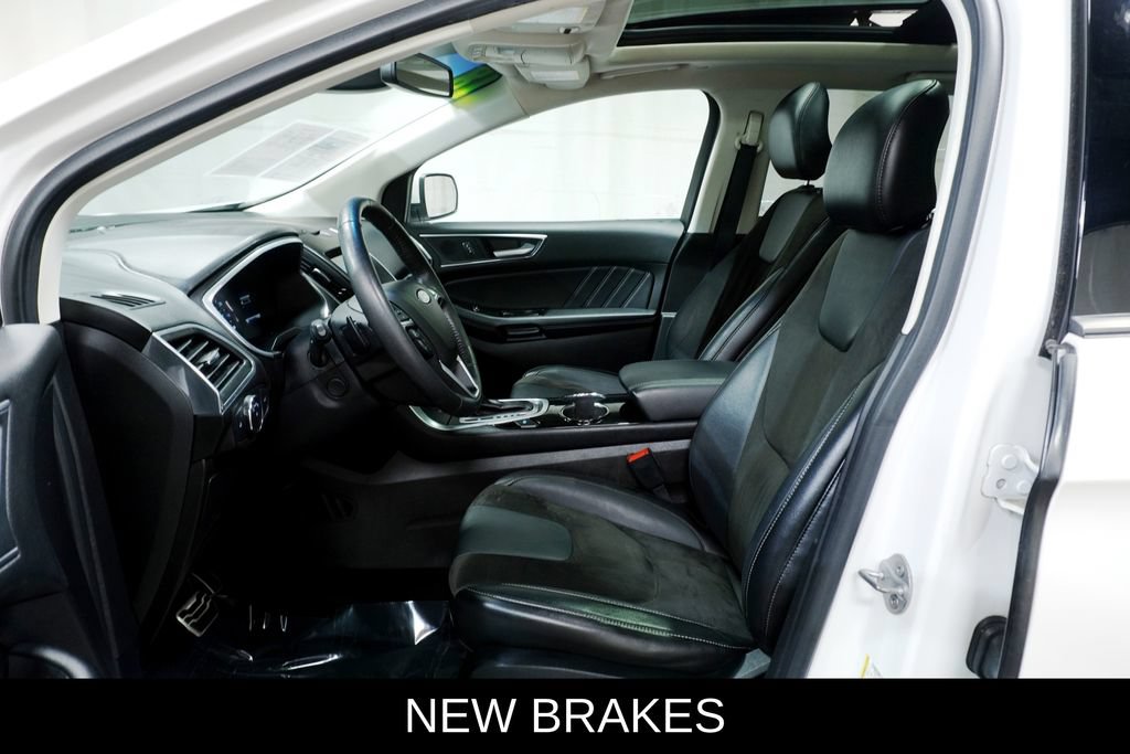 Used 2018 Ford Edge Sport w/ Equipment Group 401A AWD/4WD image 2