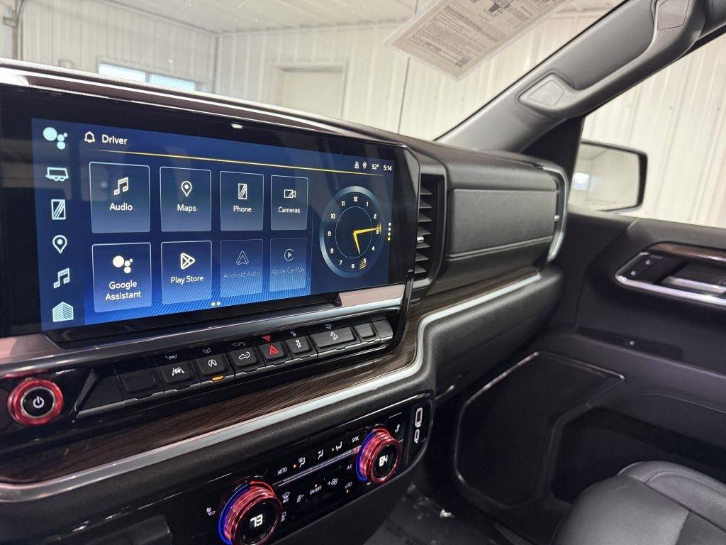 Used 2024 Chevrolet Silverado 1500 LT w/ Z71 Off-Road Package image 24