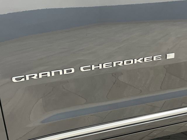 Used 2023 Jeep Grand Cherokee L Summit image 40