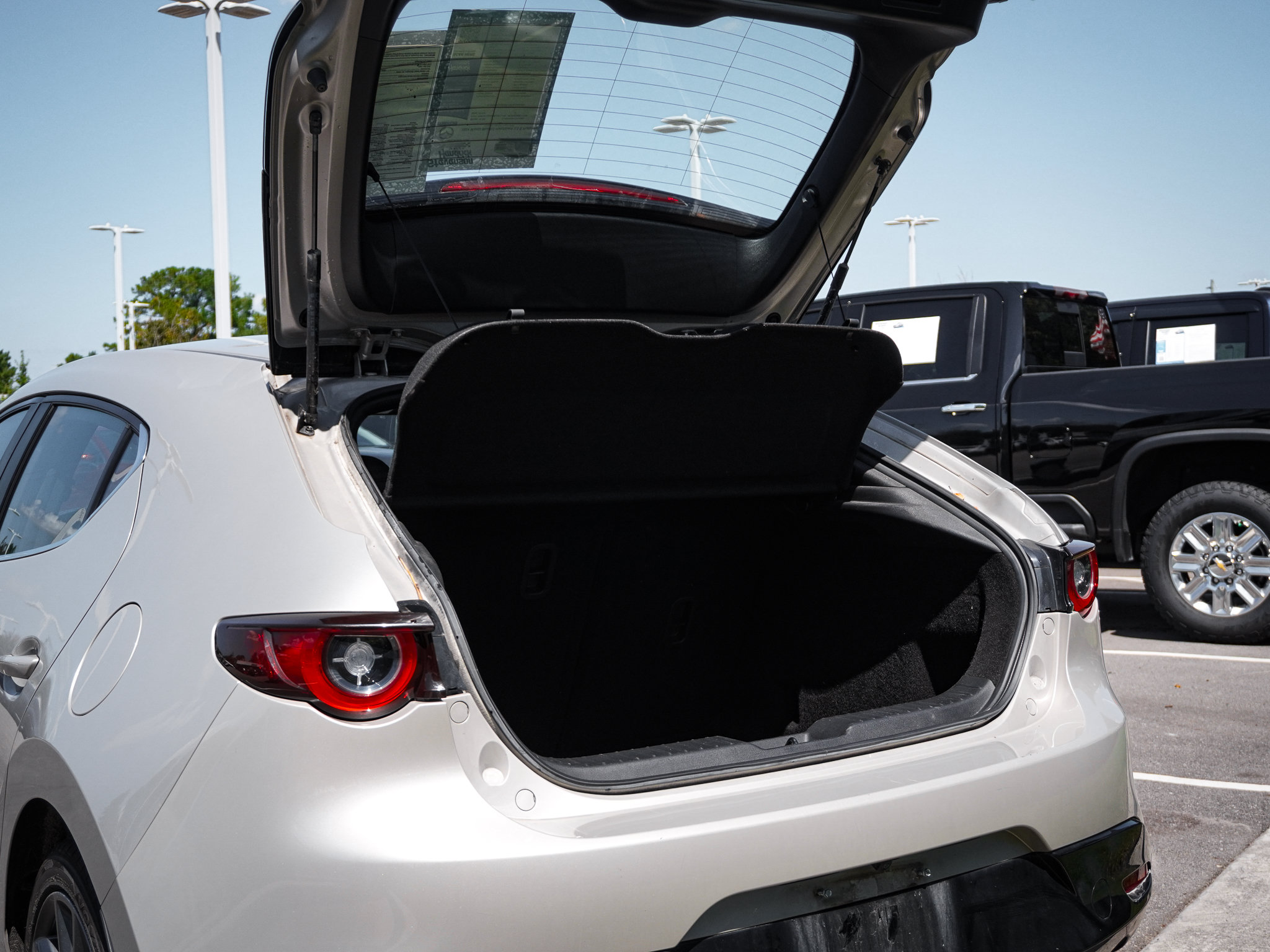 Used 2024 MAZDA MAZDA3 s FWD image 30