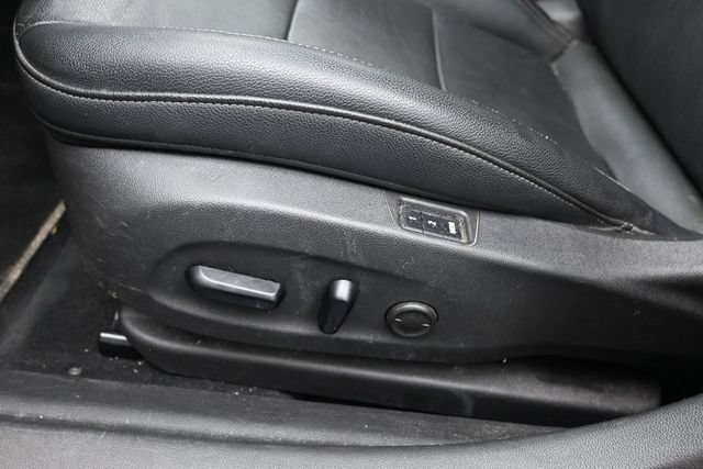 Used 2018 Buick Regal Essence w/ Driver Confidence Package #1 AWD/4WD image 19