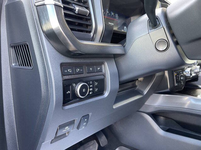 Used 2024 Ford F350 Lariat w/ Lariat Ultimate Package AWD/4WD image 11